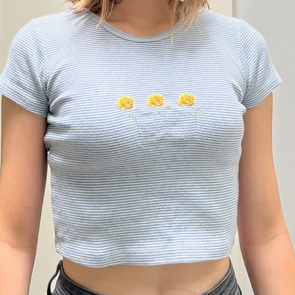 ! brandy melville ! flower blue striped shirt - Picture 6 of 6